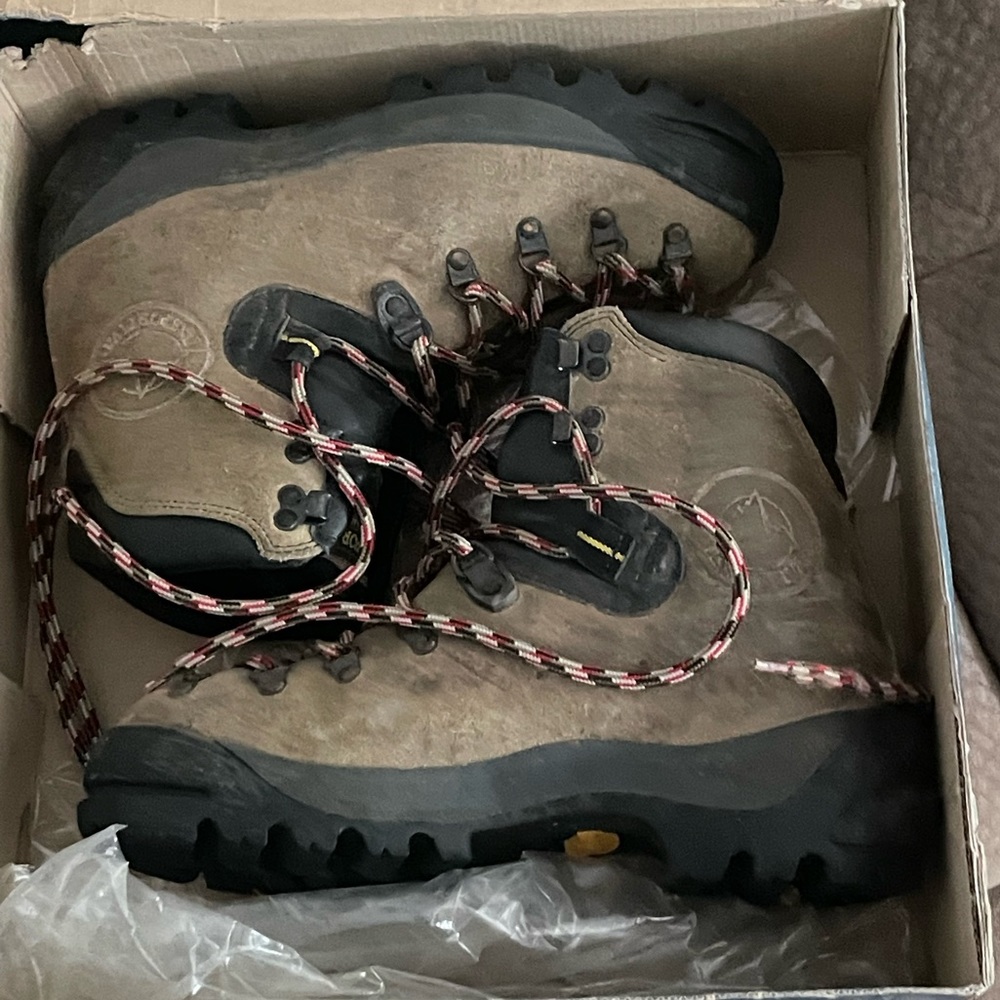 La Sportiva Last Makalu mountaineering boot size 41 (9.5)